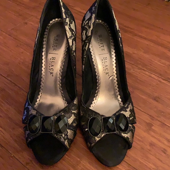 Heels - Picture 2 of 2